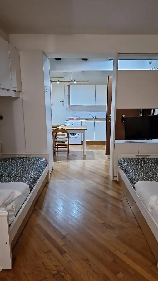 Historic Center - With 2 Single Beds Apartment Bologna 0*,