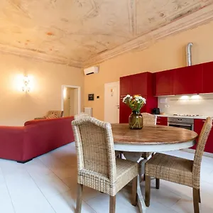  Apartment Broccaindosso 33 - Nel Centro Storico